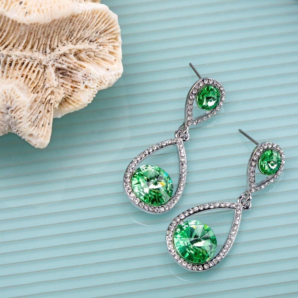 ✨ Last Pair – Swarovski Green & Clear Crystal Teardrop Earrings ✨